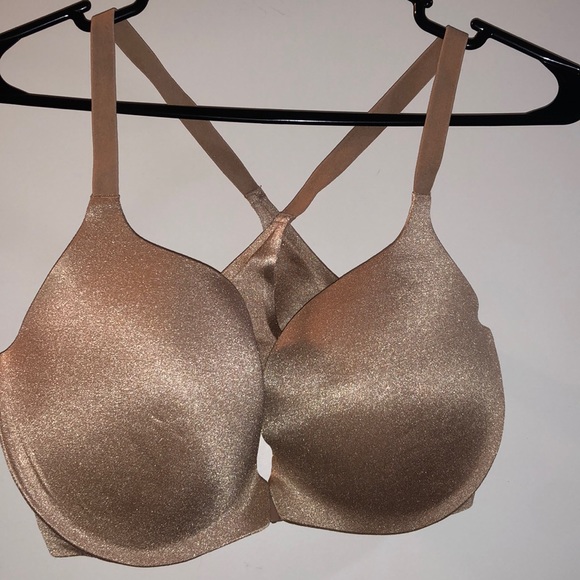 38D beautiful NWT Victoria Secret beautiful light tan with front closure Bra. - Picture 1 of 6